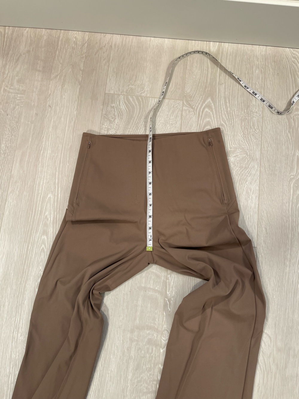 Lululemon Smooth Fit Pull-On High-Rise Pant *Regular Taupe size 6 - Picture 9 of 16